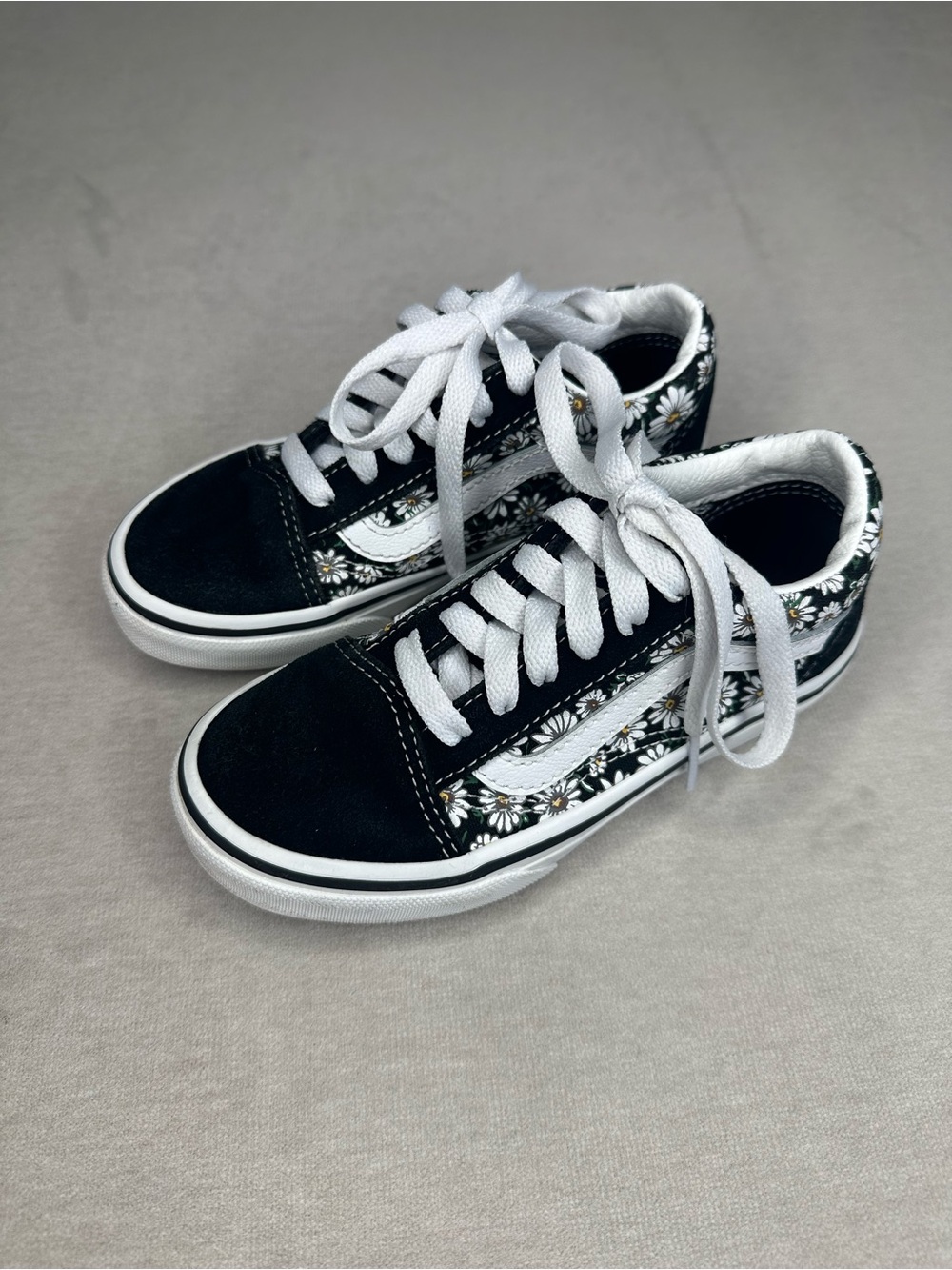Vans Kids Black Daisy Old Skool Sneakers with White Stripe